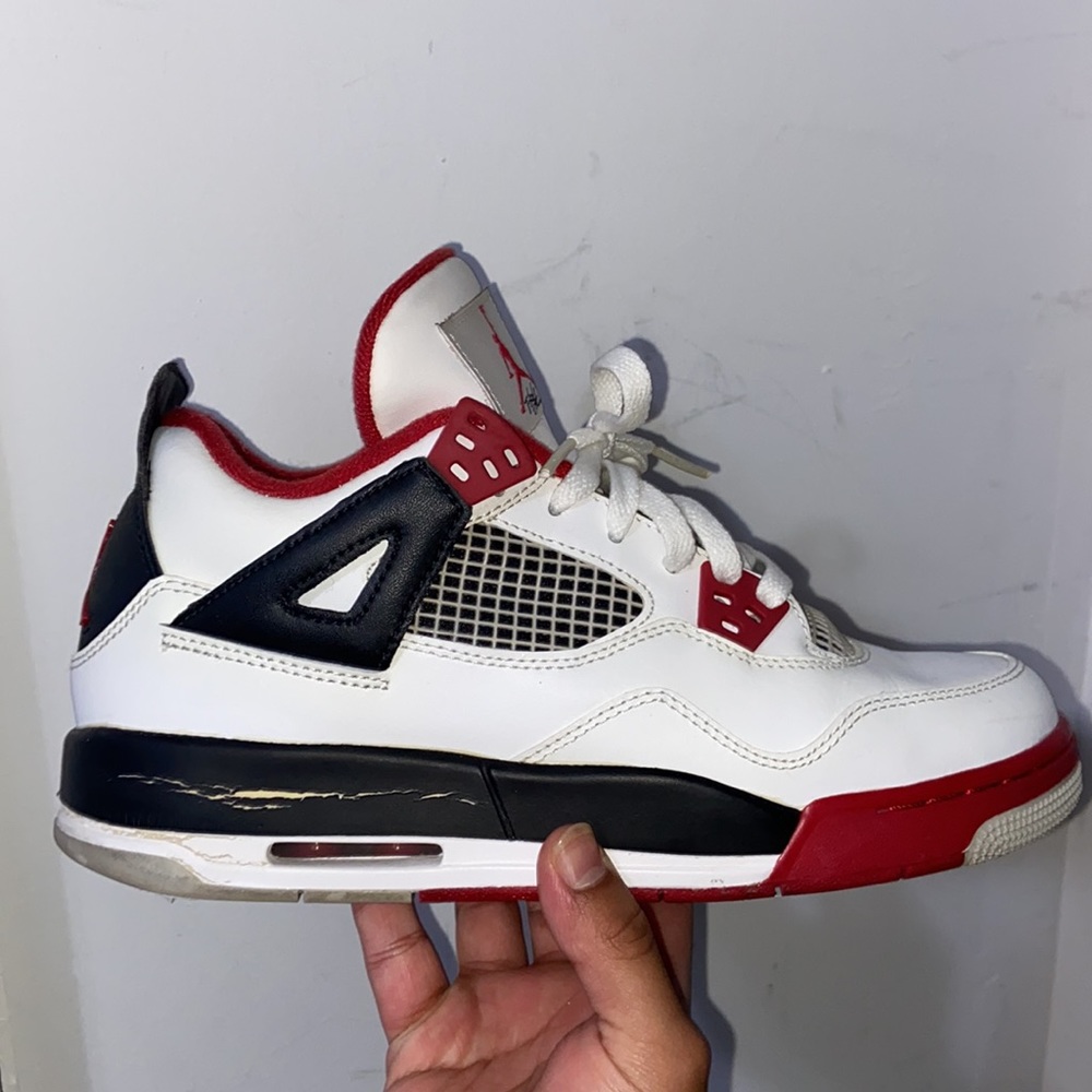 Air jordan 4 “fire red”